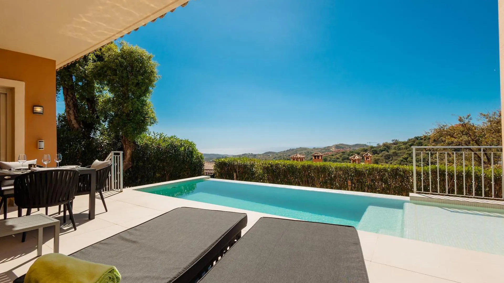 Private Heatable Infinity Pool With Sea Views In La Mairena, Marbella Apartment Sitio de Calahonda 0*,  Spain